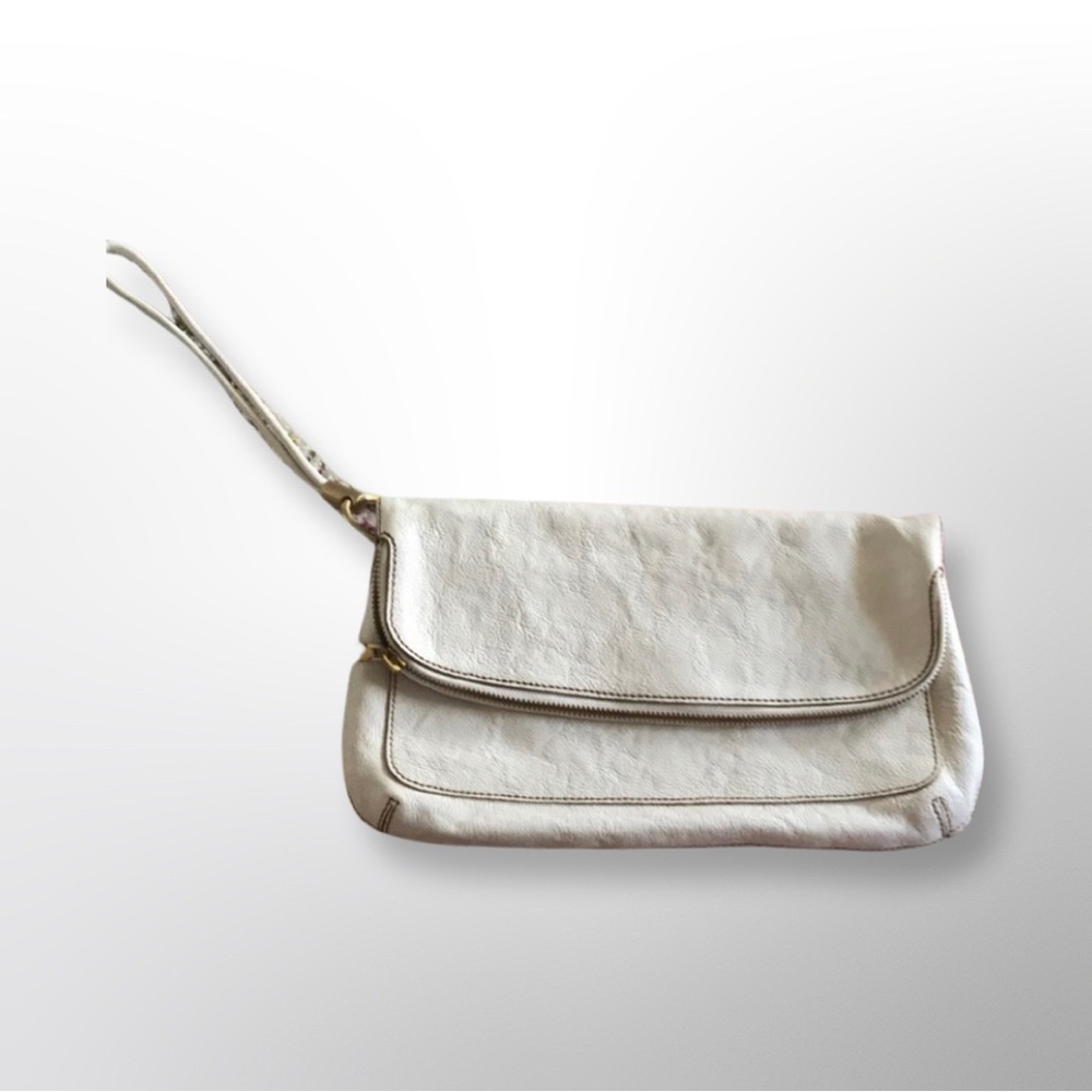 Talbots Cream Clutch 🤍